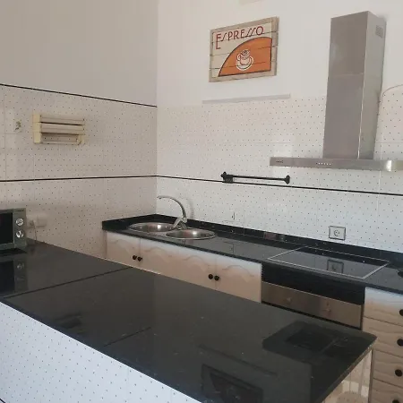 Vakantiehuis Splendid Bungalow, 300 Meters From The